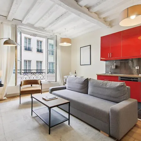 256 Rosiers - Superb In Paris. Parigi